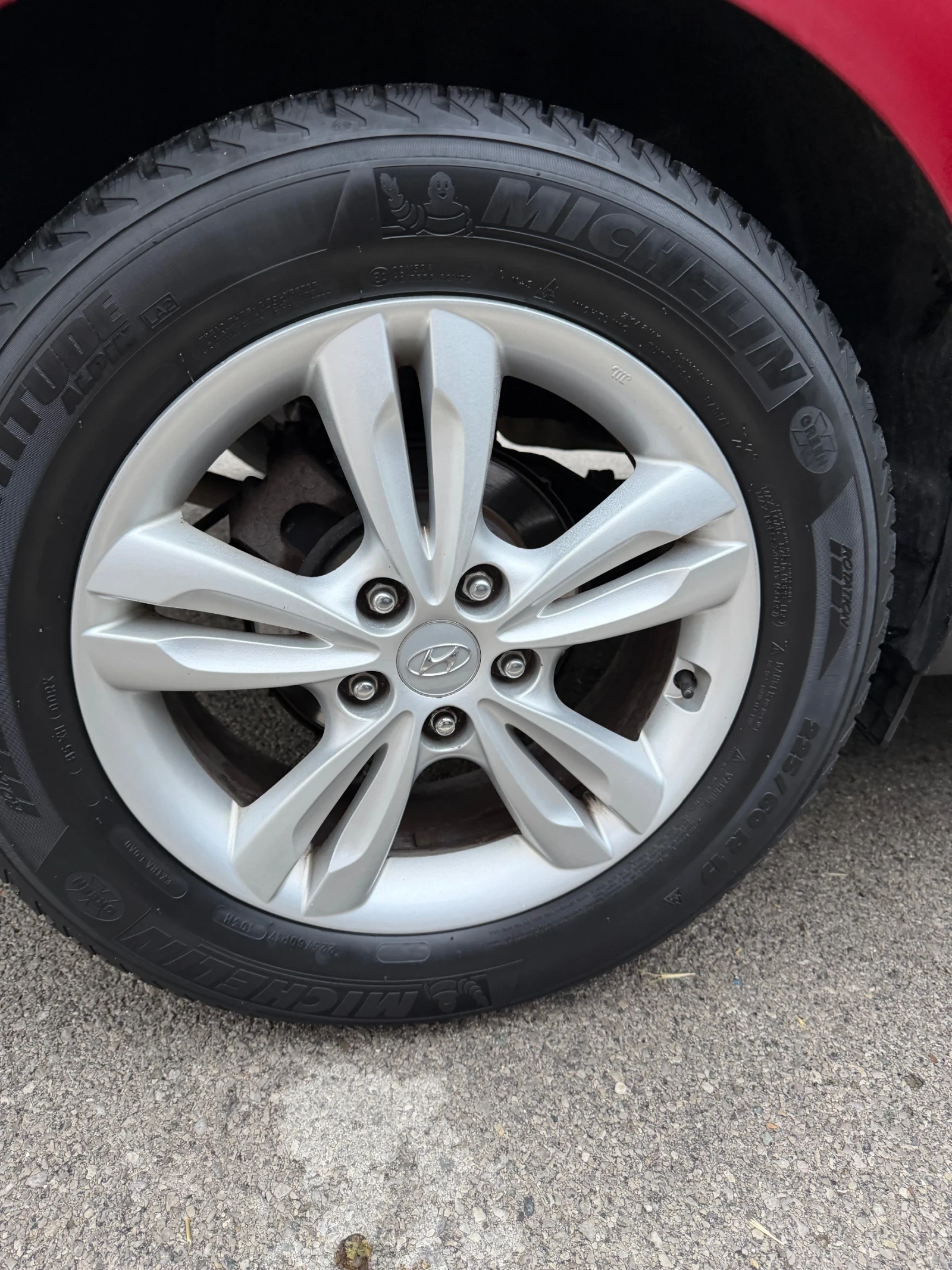 Hyundai IX35, снимка 4 - Автомобили и джипове - 56542265