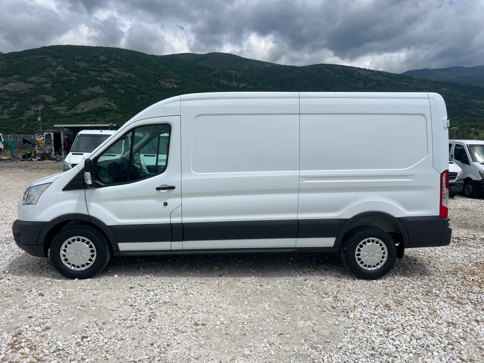 Ford Transit EURO6b, снимка 4 - Бусове и автобуси - 54693046