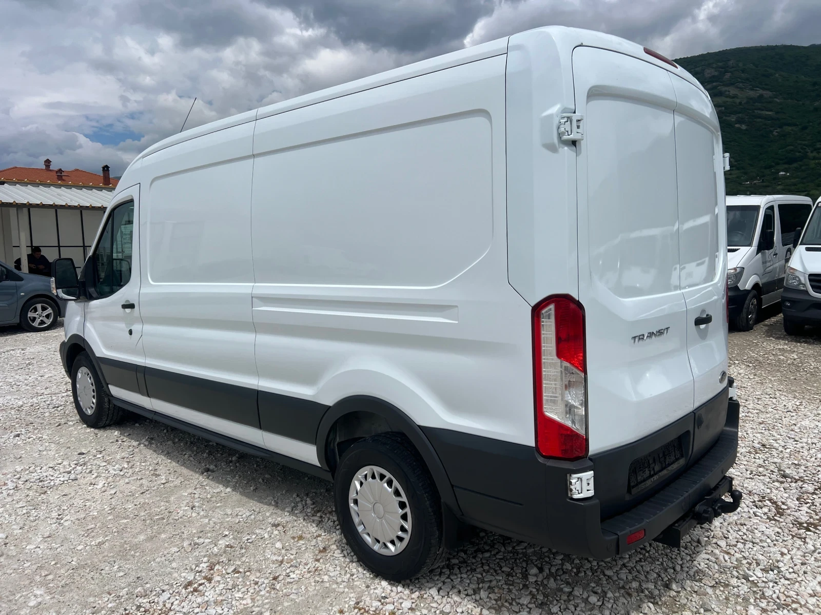 Ford Transit EURO6b, снимка 8 - Бусове и автобуси - 54693046