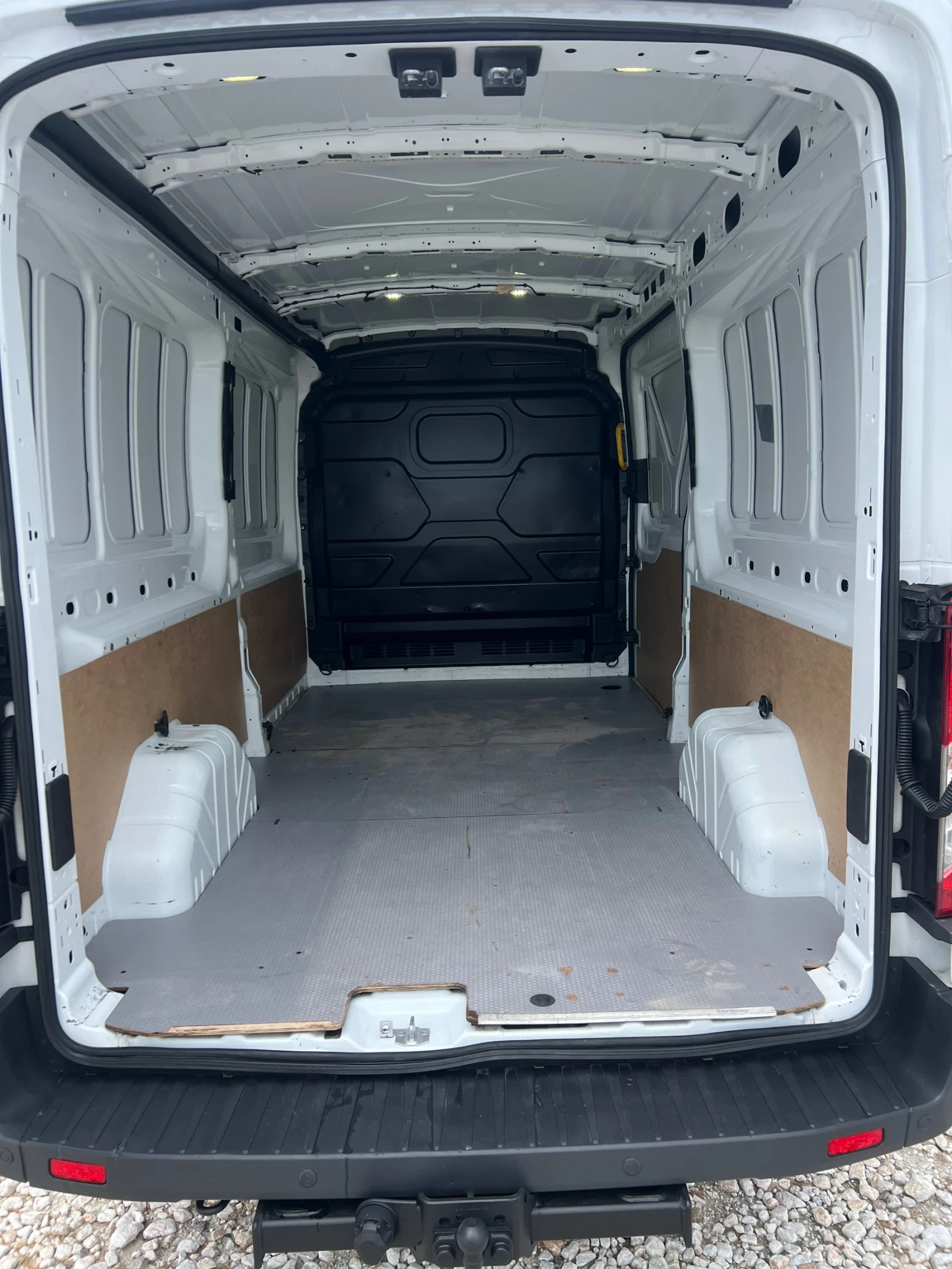 Ford Transit EURO6b, снимка 9 - Бусове и автобуси - 54693046