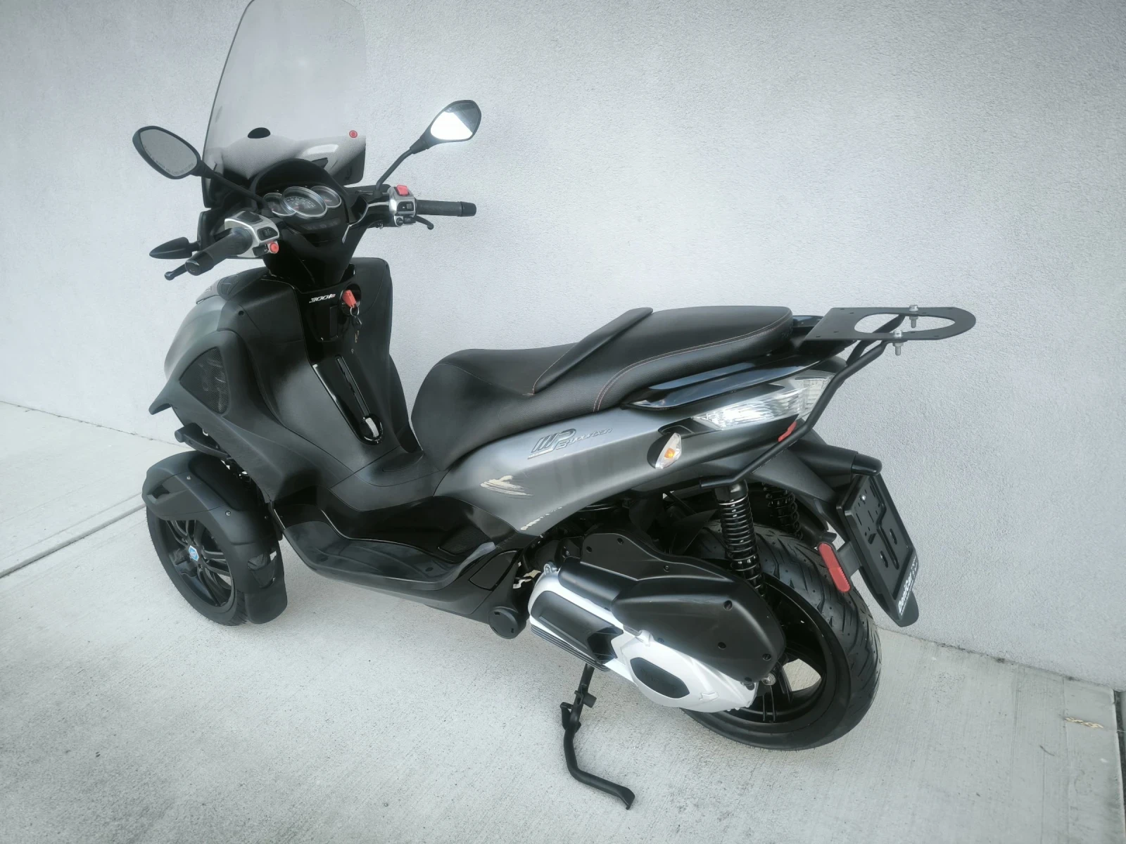 Piaggio Mp3 300 ie LT, 2018 година  - изображение 8