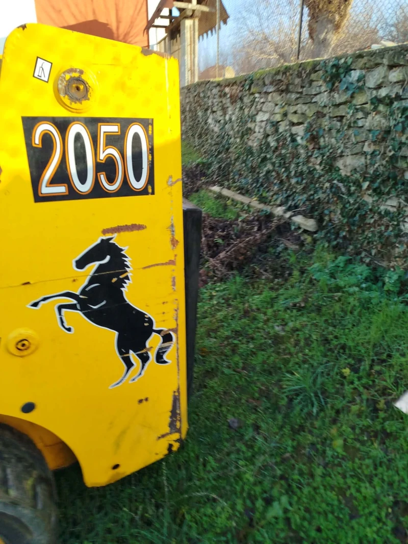 Мини челни товарачи Bobcat 2050, снимка 5 - Индустриална техника - 52858910