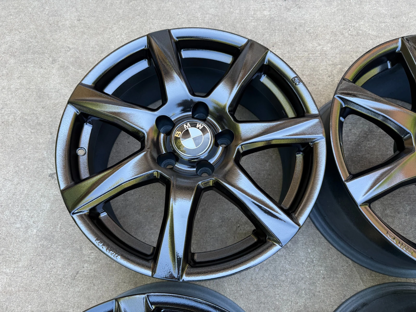 ������ | Mobile.bg � ����������� 6