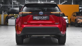 Toyota Yaris Cross 1.5 Hybrid Chic 4x4 Automatic, снимка 3