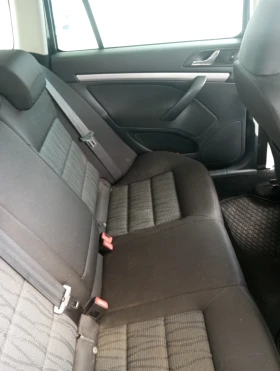 Skoda Octavia Skoda Octavia 1.6 TDI 105 Конски сили , 2011г. , снимка 2