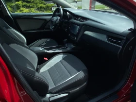 Toyota Avensis 1.8 Executive , снимка 12