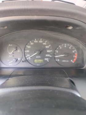 Mazda 323, снимка 5