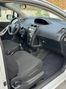 Toyota Yaris 1.0VVT-i - 2300 € / 4498.41 лв. - 94636958 8