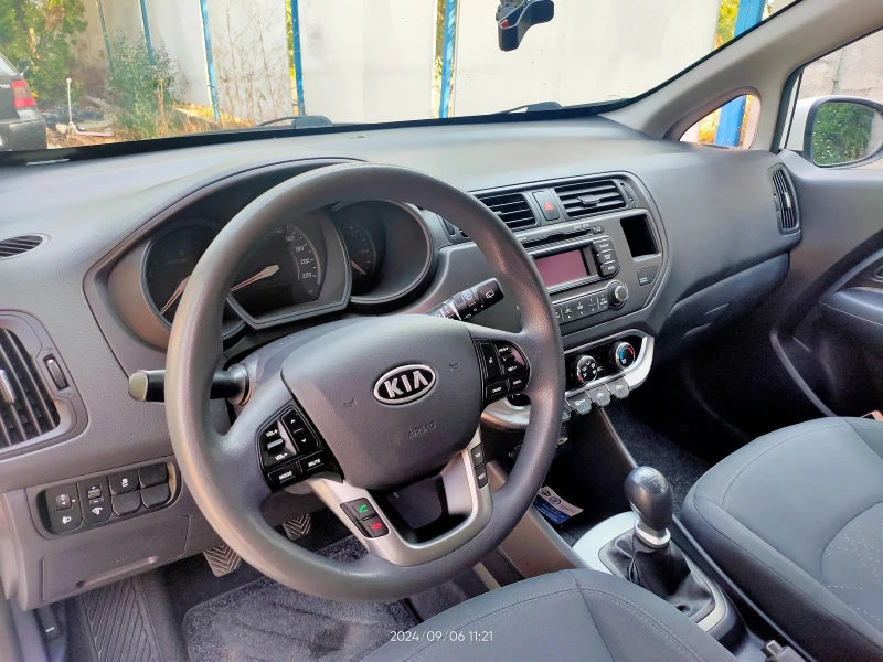 Kia Rio, снимка 8 - Автомобили и джипове - 47156258