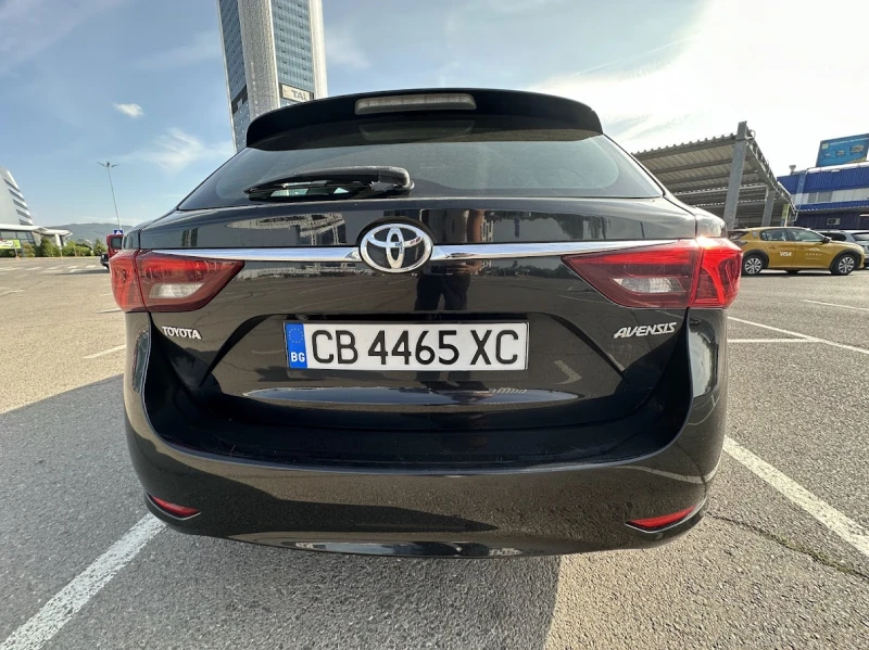 Toyota Avensis, снимка 3 - Автомобили и джипове - 48286152