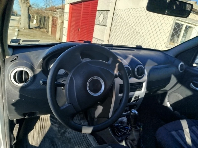 Dacia Sandero, снимка 6 - Автомобили и джипове - 48803099