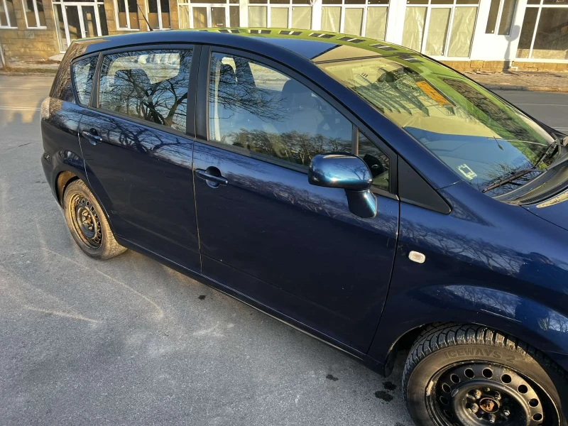 Toyota Corolla verso, снимка 6 - Автомобили и джипове - 49051545