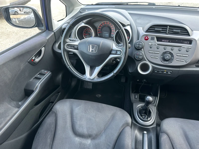 Honda Jazz 1.4 i-Vtec, снимка 8 - Автомобили и джипове - 49274105