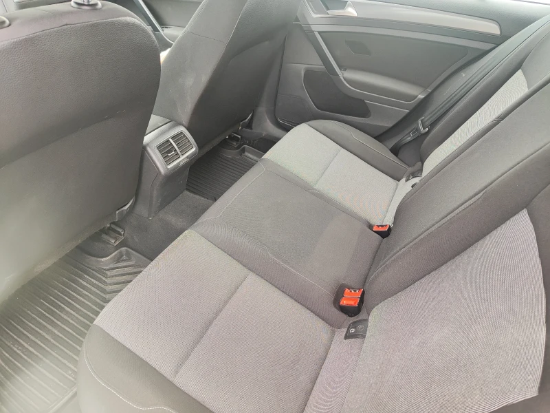 VW Golf 1, 6 dizel, снимка 14 - Автомобили и джипове - 52450196