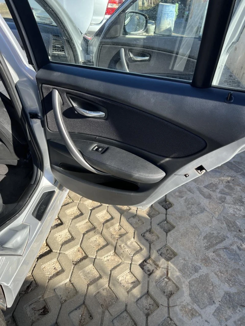 BMW 118 Automatic, снимка 2 - Автомобили и джипове - 51907947