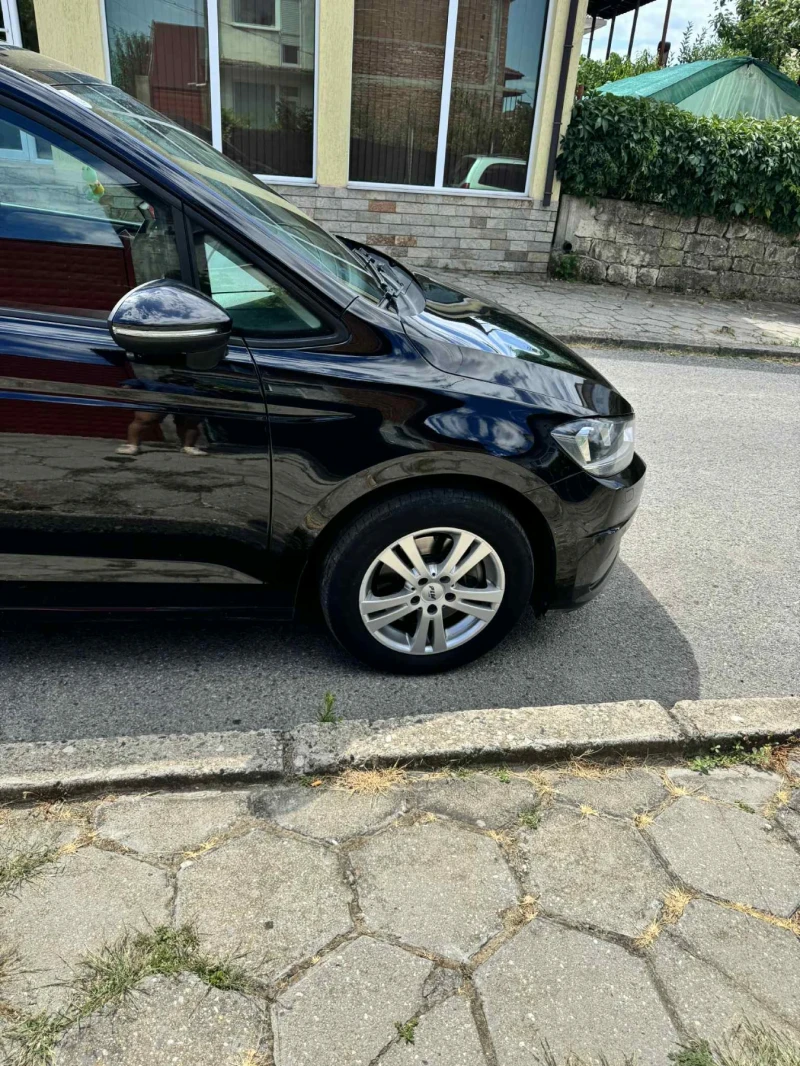 VW Touran, снимка 7 - Автомобили и джипове - 50972971