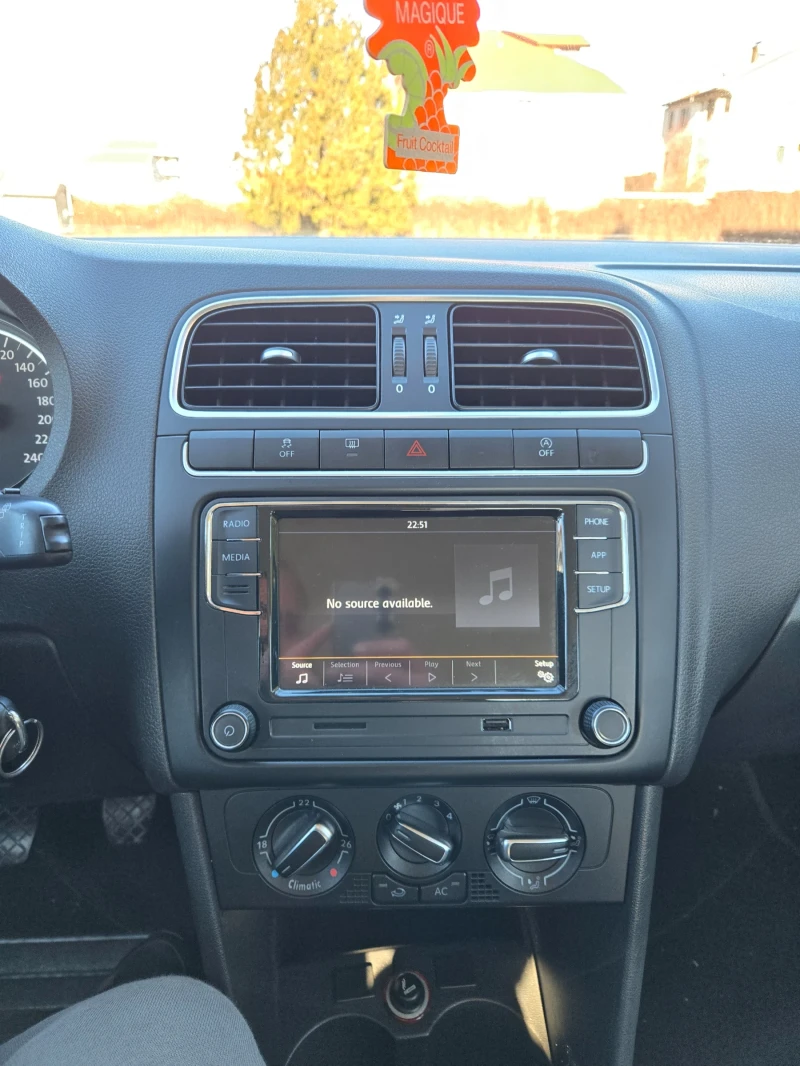 VW Polo, снимка 10 - Автомобили и джипове - 52946997