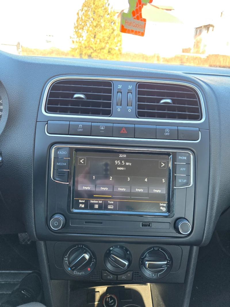 VW Polo, снимка 9 - Автомобили и джипове - 52946997