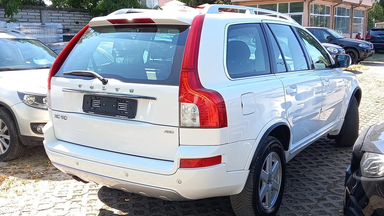 Volvo Xc90 4Х4 FULL 7-МЕСТА ИЗКЛЮЧИТЕЛНО СЕРВИЗ КНИЖКА УНИКАТ - изображение 3