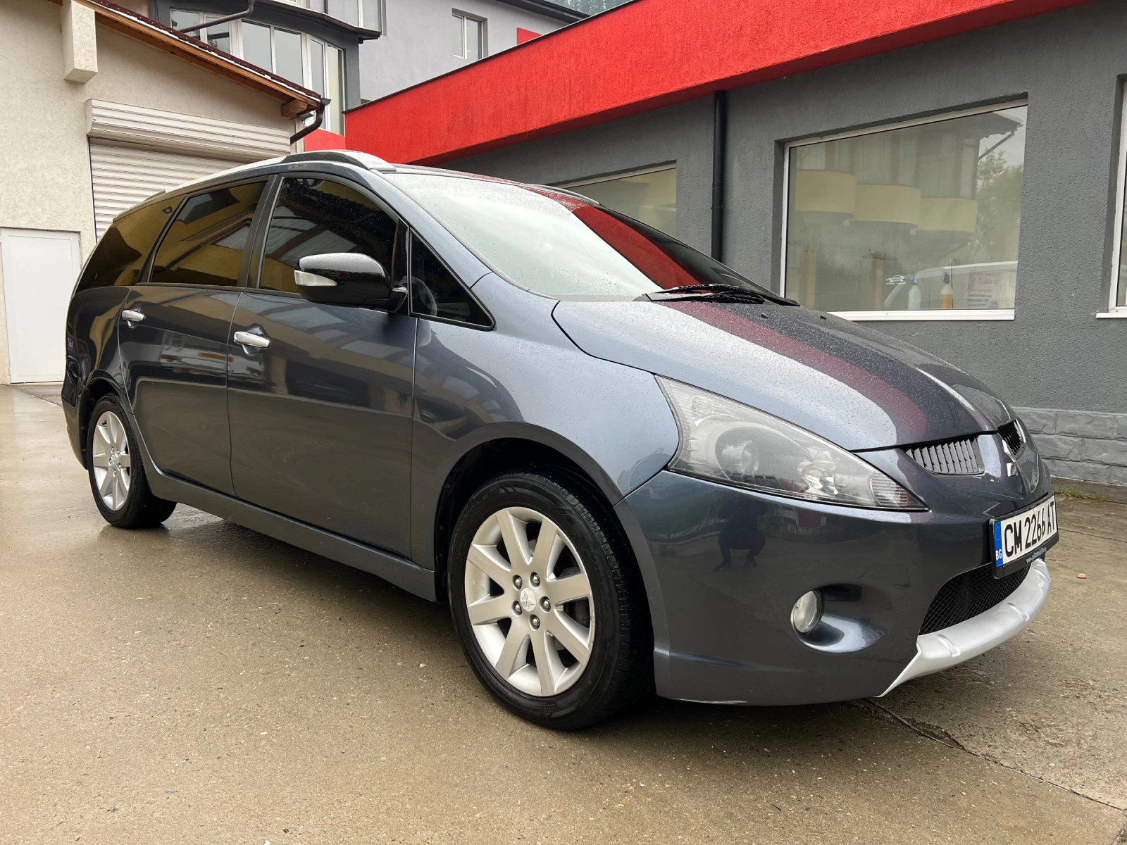 Mitsubishi Grandis 2.0Di-D* 136h.p.* Bi-Xenon* Aлкантара* Автопилот*  - изображение 5