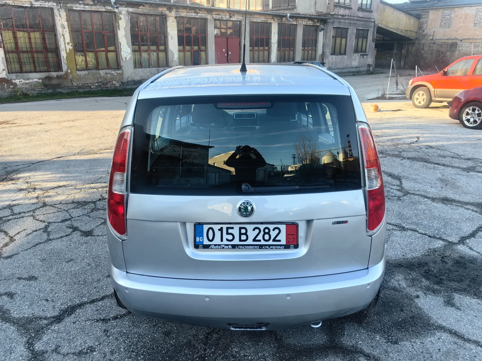 Skoda Roomster 1.6 Бензин 105 кс, Газов Инжекцион, Евро 4 - изображение 8