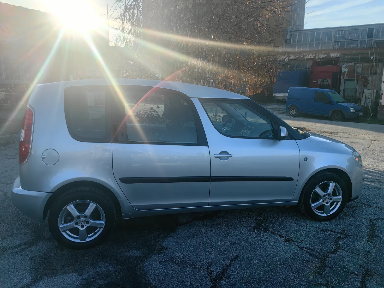 Skoda Roomster 1.6 Бензин 105 кс, Газов Инжекцион, Евро 4 - изображение 7