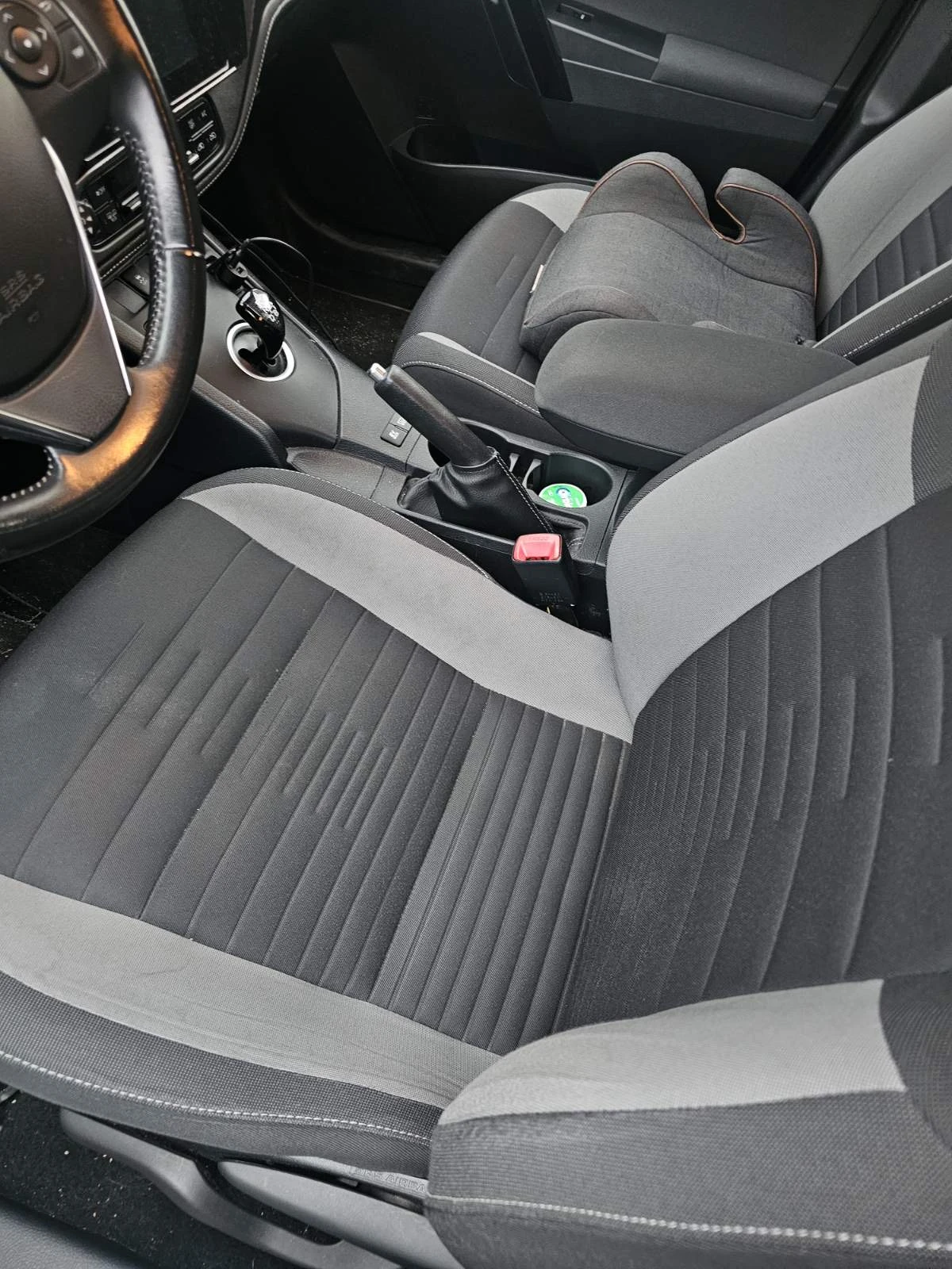Toyota Auris 1.8Hybrid/EU-6B - изображение 3