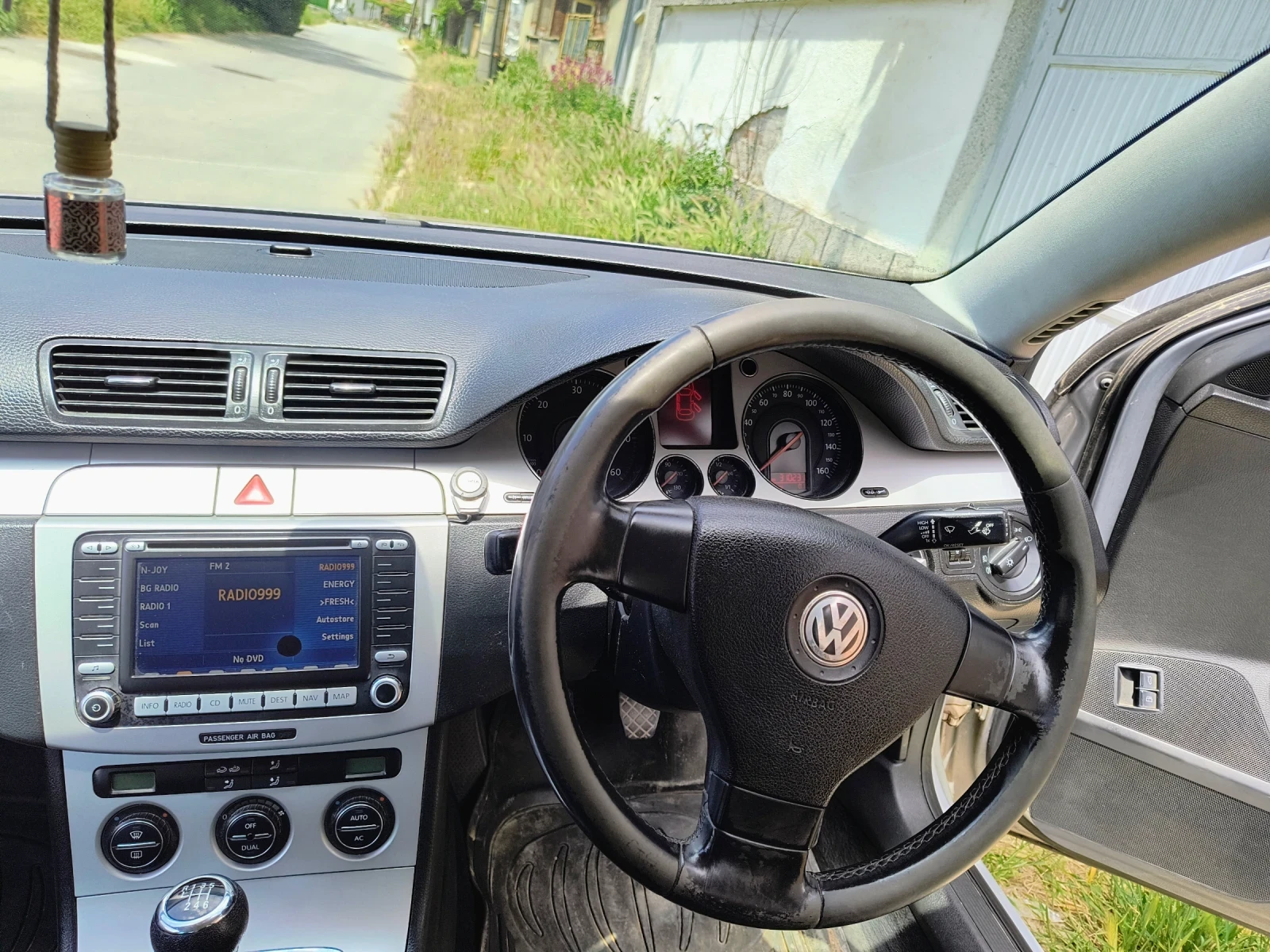 VW Passat B6 - изображение 10