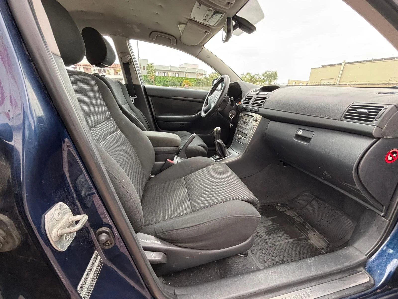 Toyota Avensis 1.6 110/81kw - изображение 10