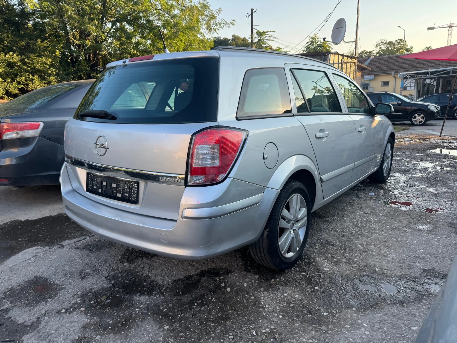 Opel Astra 1.9CDTI 120HP 6 SKOROSTI FACELIFT KLIMA 2010G EUR5 - изображение 5