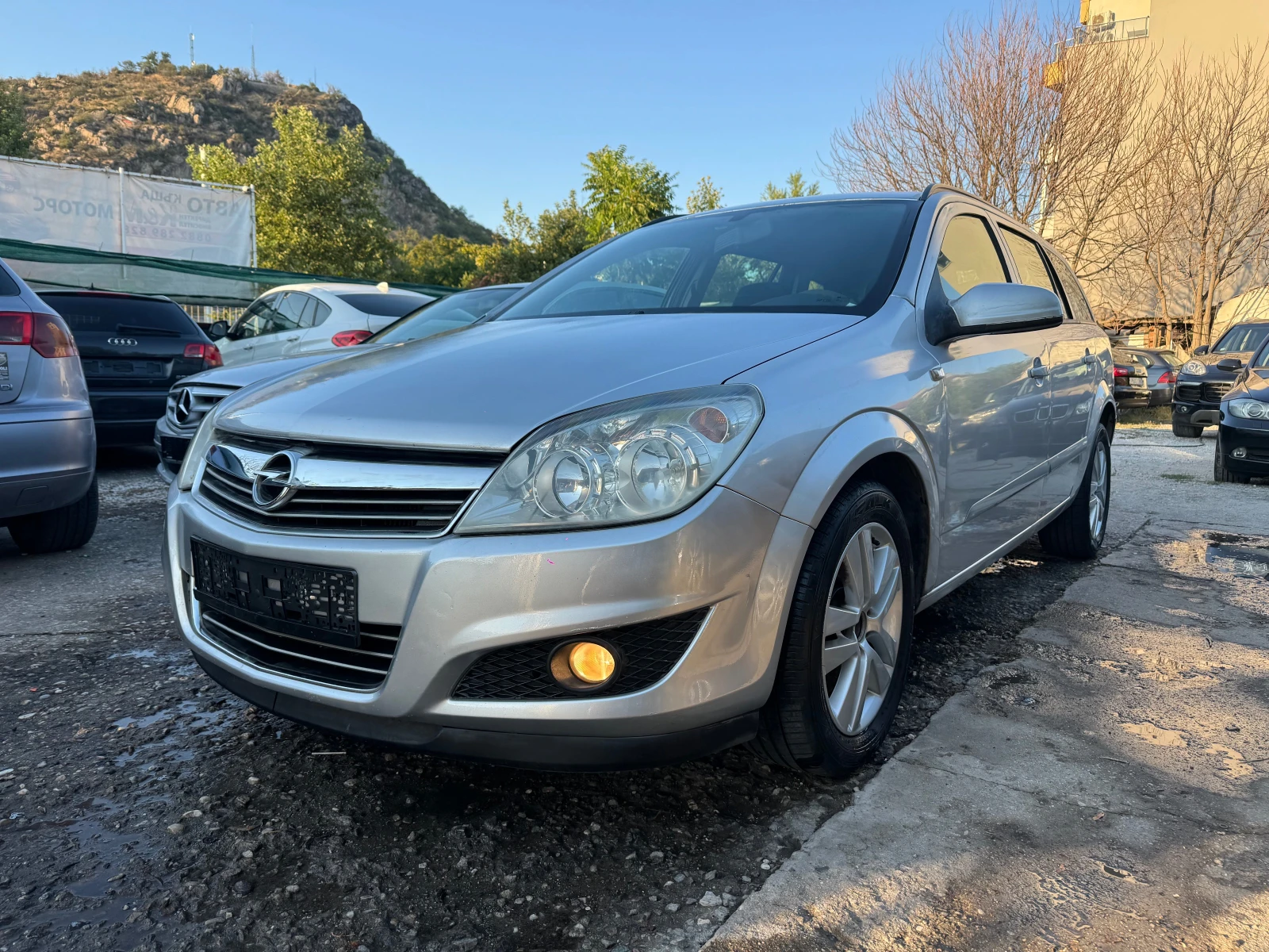 Opel Astra 1.9CDTI 120HP 6 SKOROSTI FACELIFT KLIMA 2010G EUR5 - изображение 2