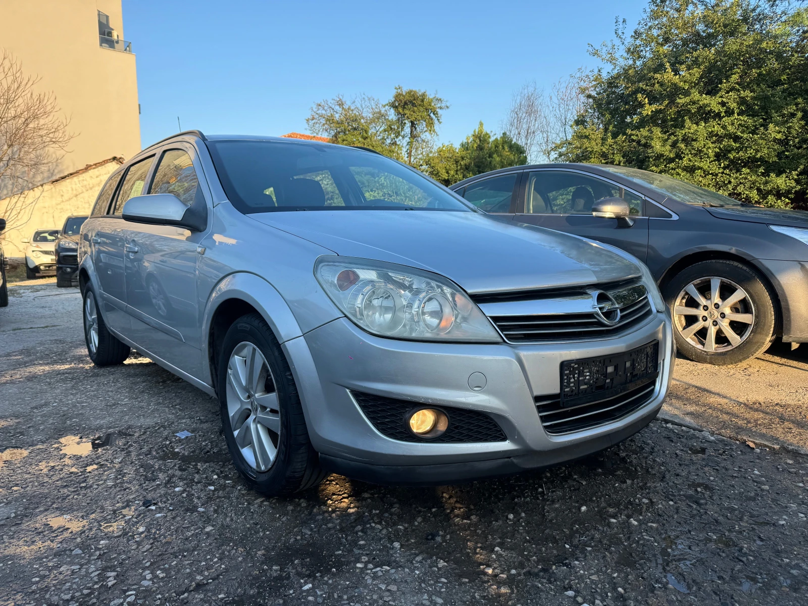 Opel Astra 1.9CDTI 120HP 6 SKOROSTI FACELIFT KLIMA 2010G EUR5 - изображение 4