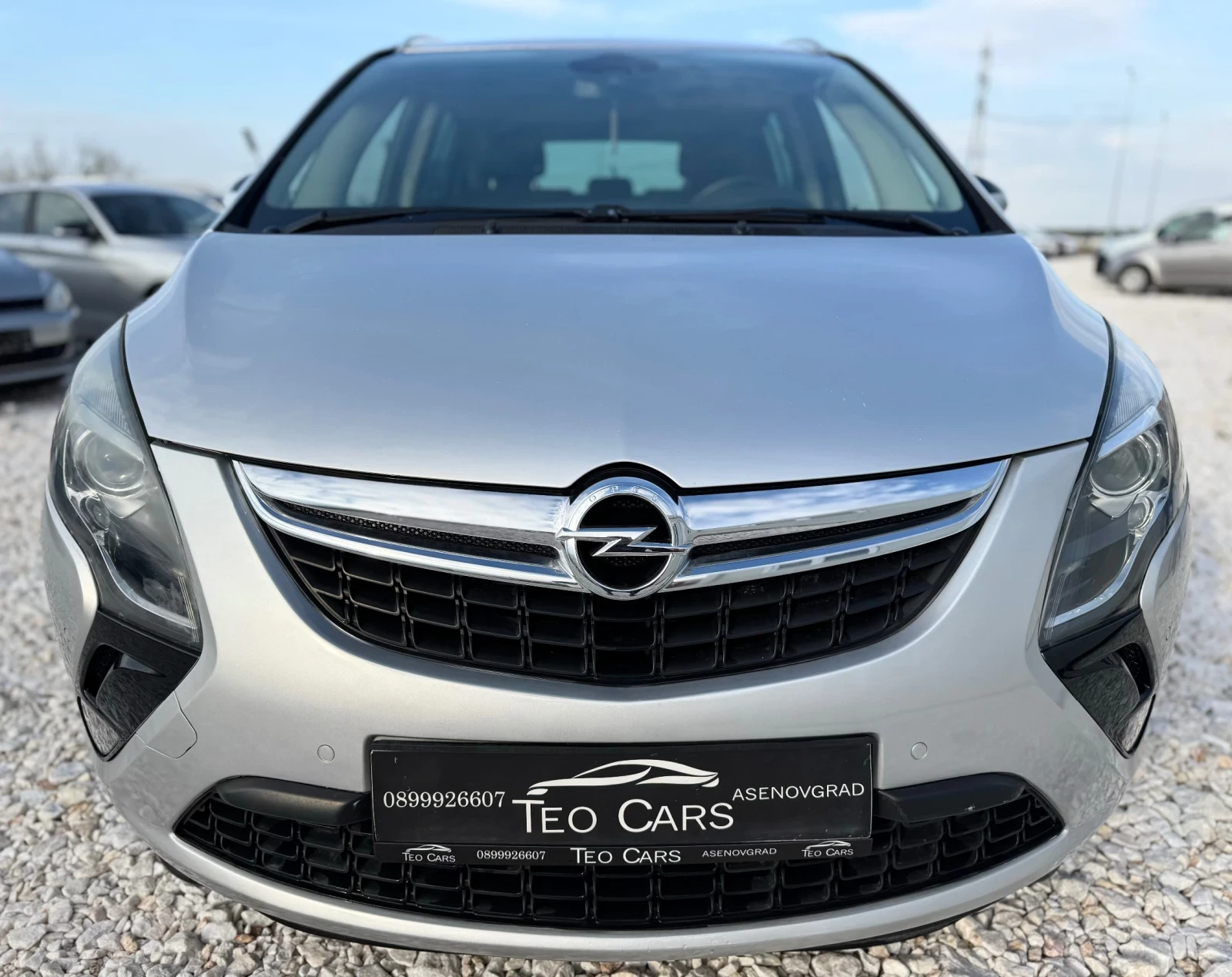 Opel Zafira Tourer 1.4 TURBO / LPG BRC / 6+ 1 / COSMO - изображение 2