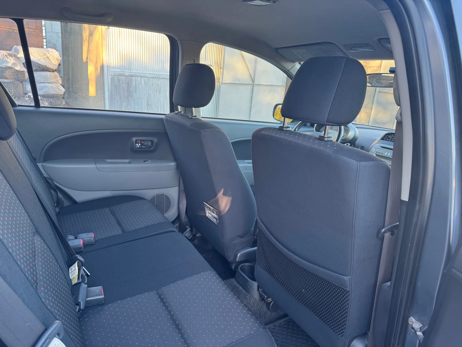 Daihatsu Sirion 1.3  - изображение 9