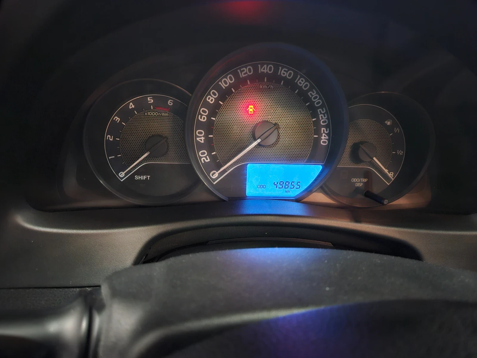 Toyota Auris 1.4 d4d 90hp | Mobile.bg   7