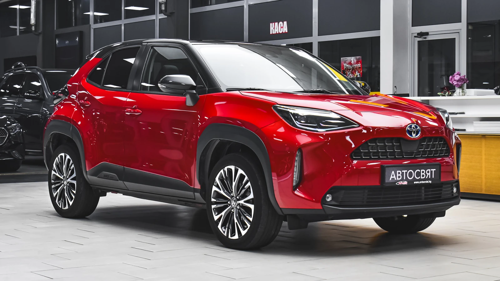 Toyota Yaris Cross 1.5 Hybrid Chic 4x4 Automatic - изображение 5