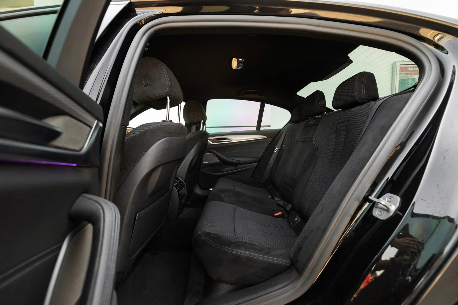 BMW 530 D xDrive M Sport Lci - изображение 10