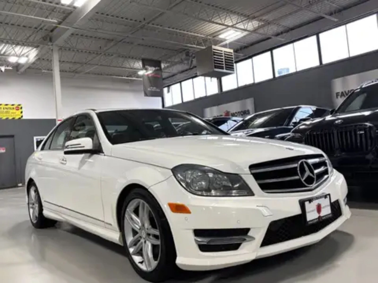 Mercedes-Benz C 300 2014/V6/ПОДГРЕВ/МЪРТВА ТОЧКА/ЛЮК/КАМЕРА/4Matic, снимка 3 - Автомобили и джипове - 53987294