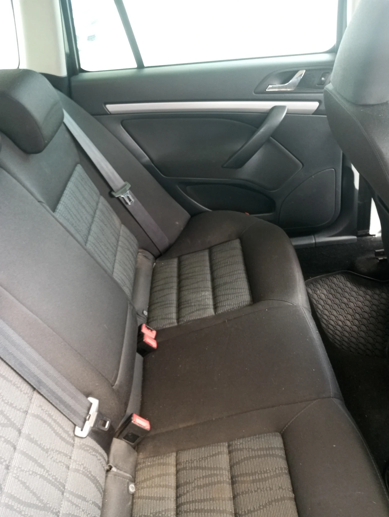 Skoda Octavia Skoda Octavia 1.6 TDI 105 Конски сили , 2011г. , снимка 2 - Автомобили и джипове - 54180944