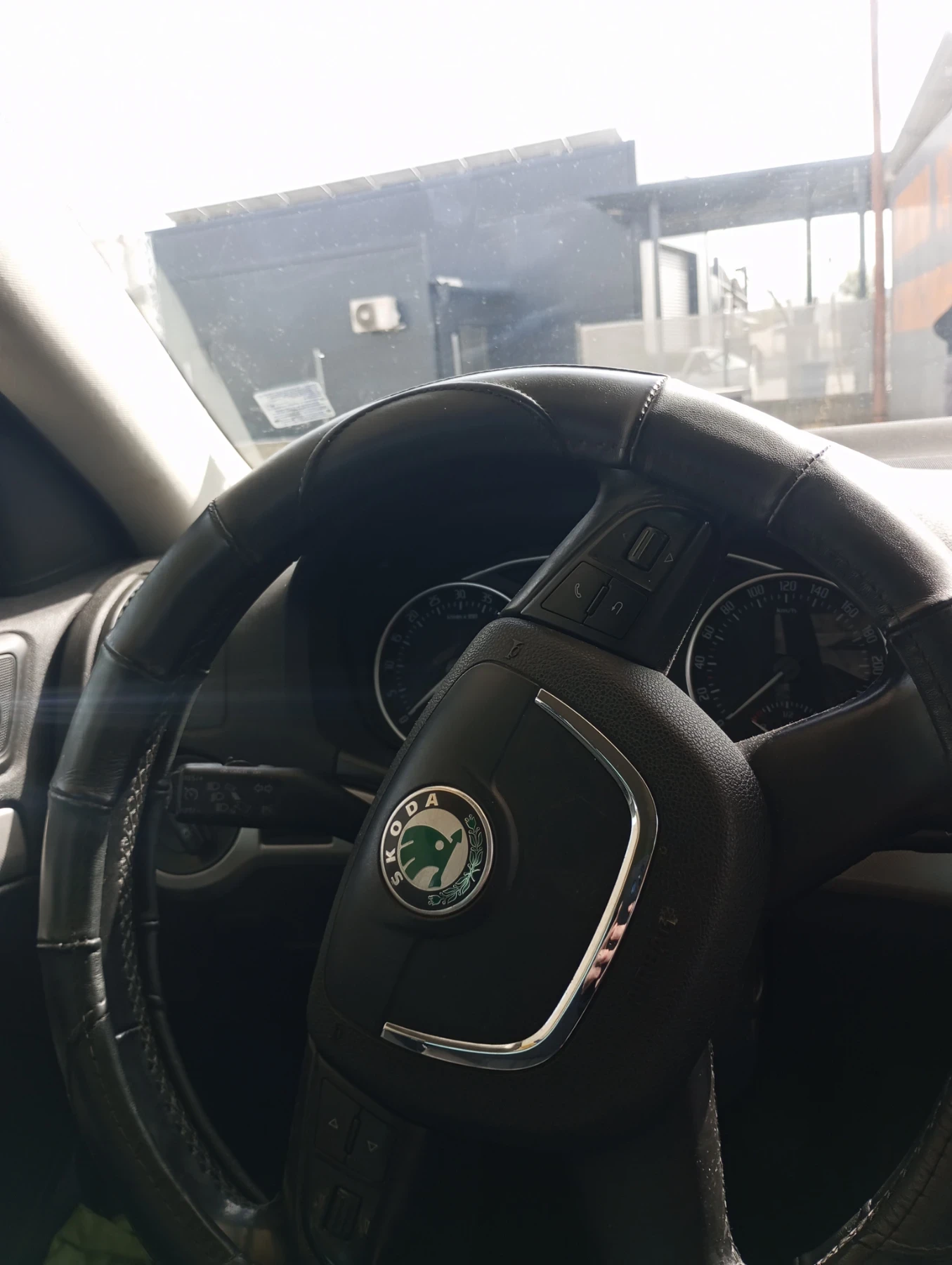 Skoda Octavia Skoda Octavia 1.6 TDI 105 Конски сили , 2011г. , снимка 4 - Автомобили и джипове - 54180944