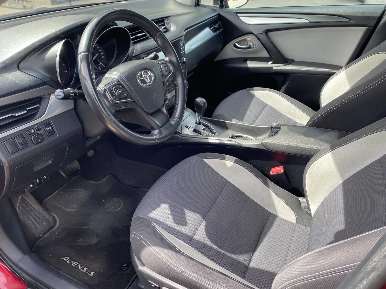 Toyota Avensis 1.8 Executive  | Mobile.bg � ����������� 15