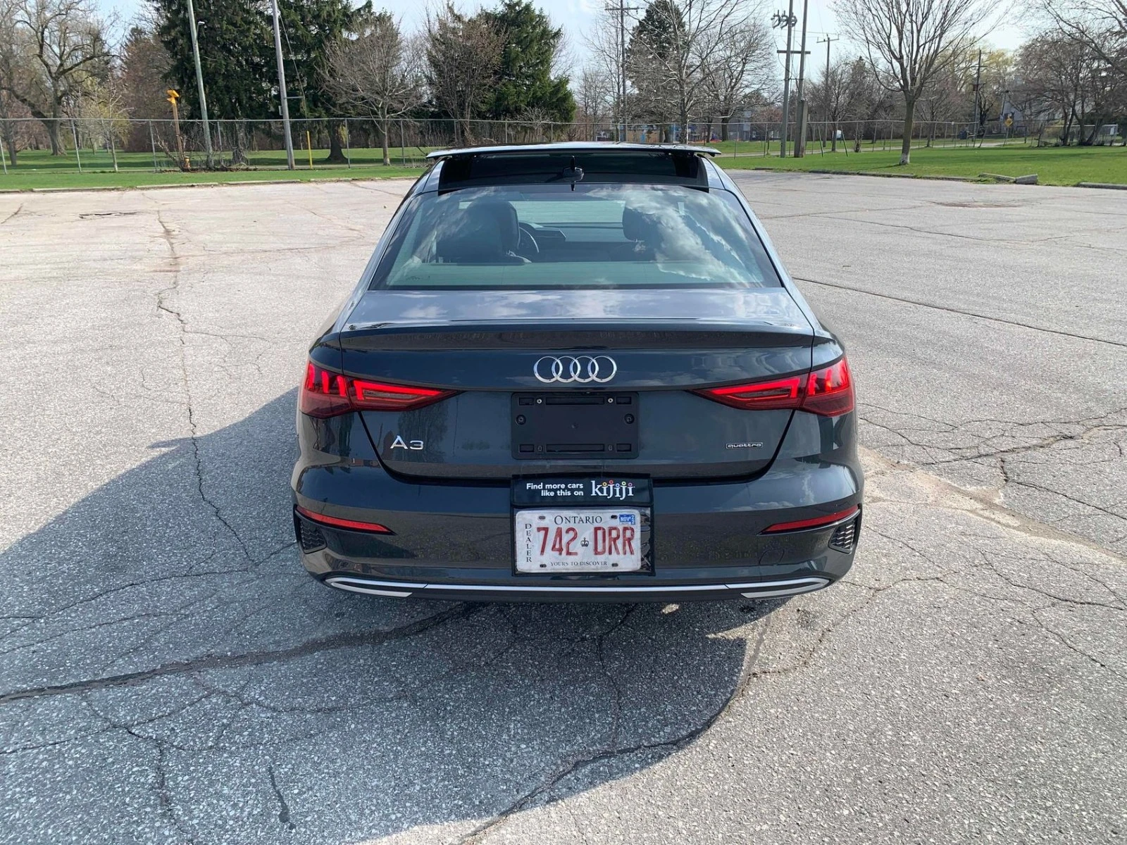 Audi A3 ПОДГРЕВ* KEYLESS* КАМЕРА* М.ТОЧКА, снимка 5 - Автомобили и джипове - 54558008