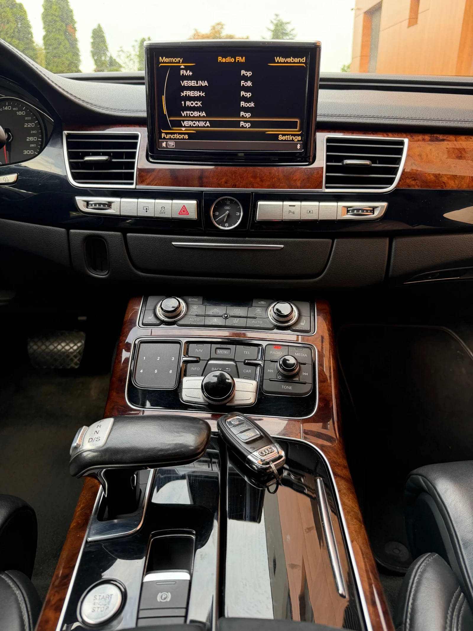 Audi A8 4.2 TDI , снимка 11 - Автомобили и джипове - 54576141