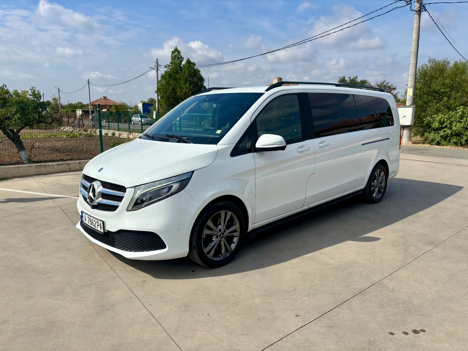 Mercedes-Benz V 300 V250