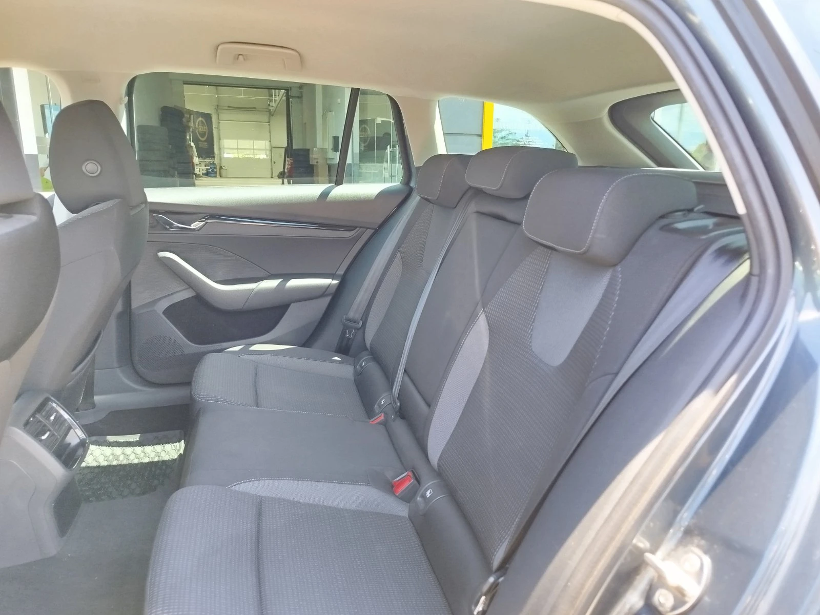 Skoda Octavia 1.5 TSI/150 к.с., снимка 15 - Автомобили и джипове - 55055994
