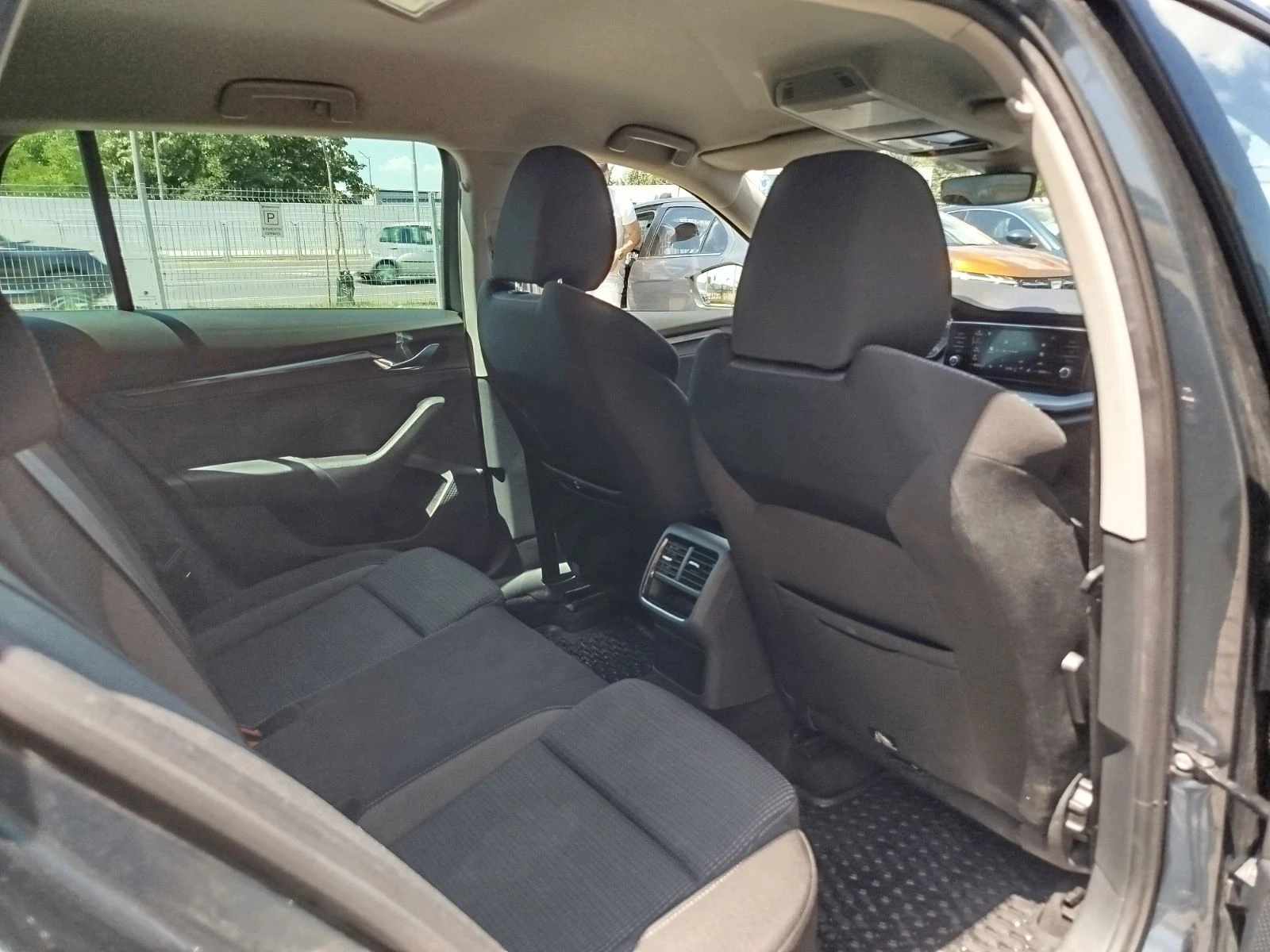 Skoda Octavia 1.5 TSI/150 к.с., снимка 16 - Автомобили и джипове - 55055994