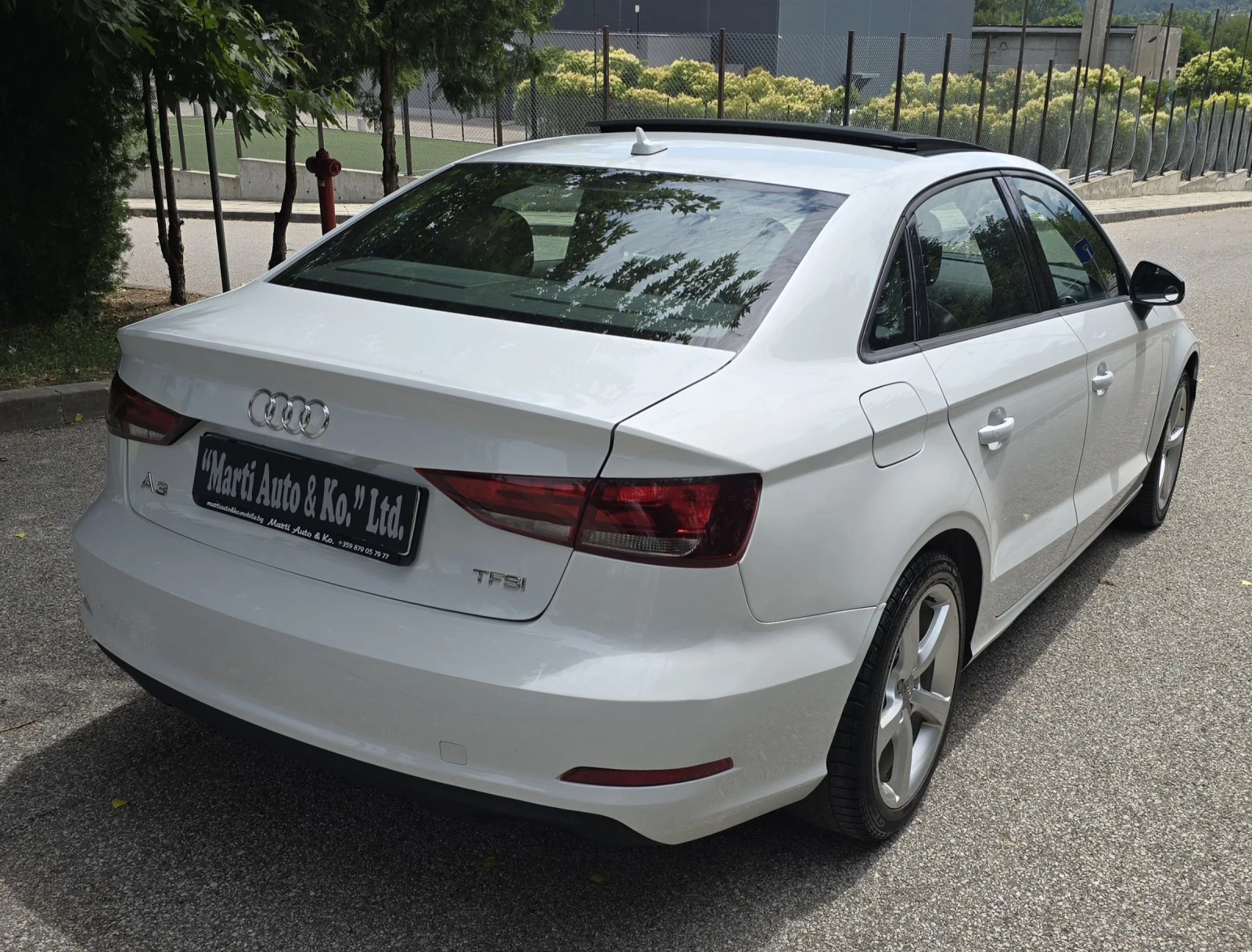 Audi A3 1.8 TFSI, снимка 7 - Автомобили и джипове - 55143136