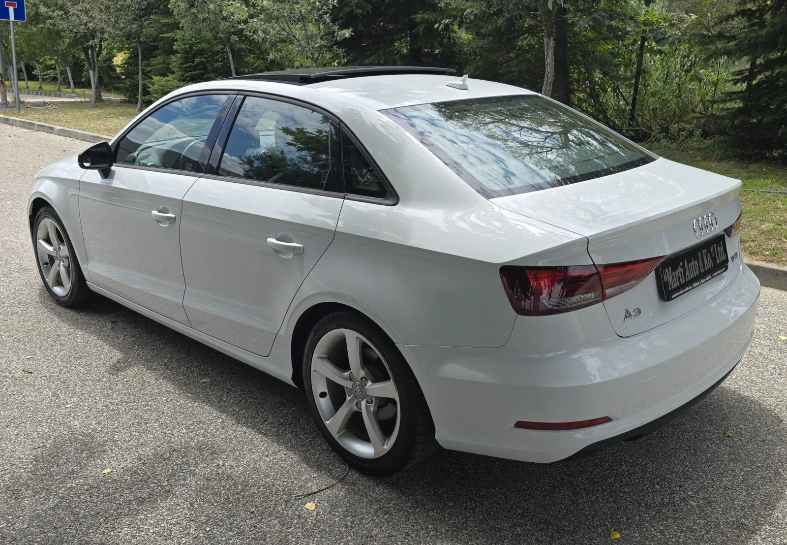 Audi A3 1.8 TFSI, снимка 10 - Автомобили и джипове - 55143136