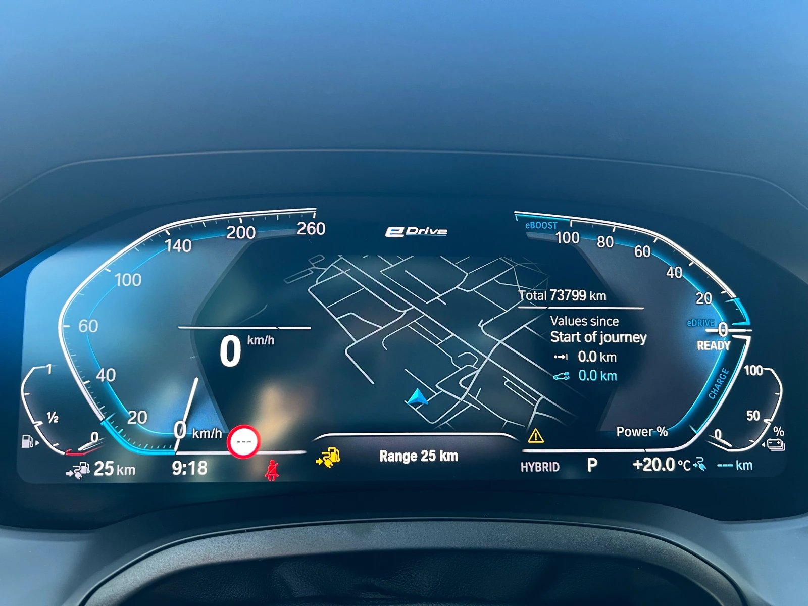 BMW 330 e xDrive / M-Pack, снимка 10 - Автомобили и джипове - 55291034