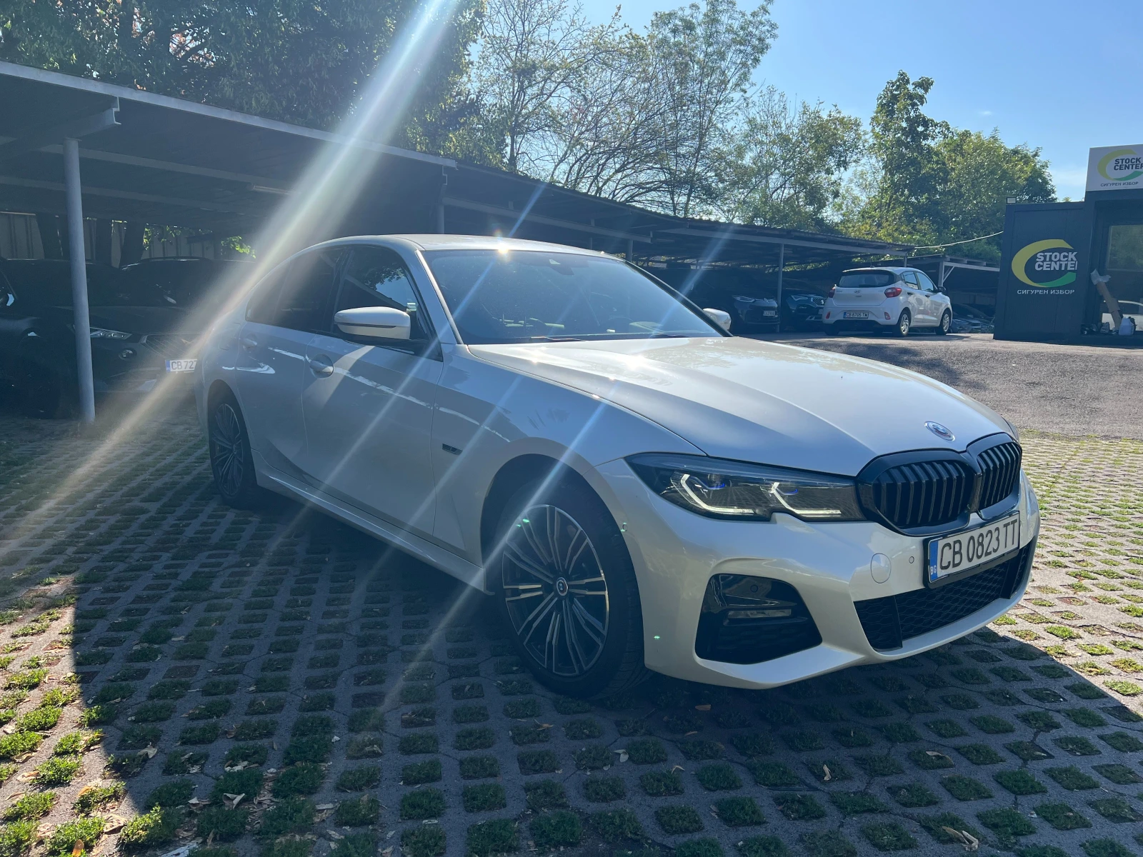 BMW 330 e xDrive / M-Pack, снимка 7 - Автомобили и джипове - 55291034